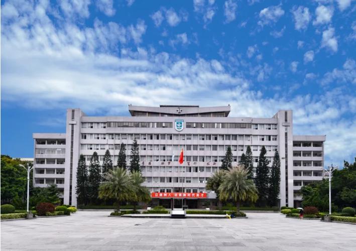 信锐助力广东财经大学打造高效稳定的校园网络新标杆